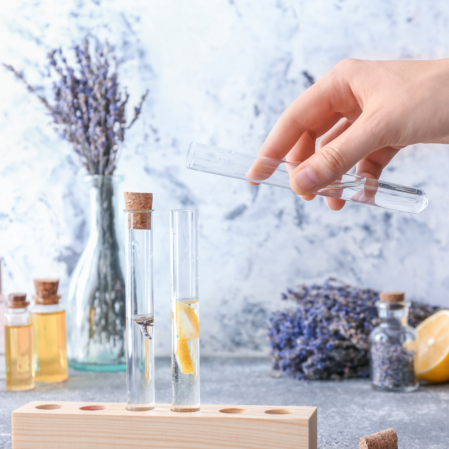 ورشة صنع العطور الطبيعية | Natural Perfume Making Workshop